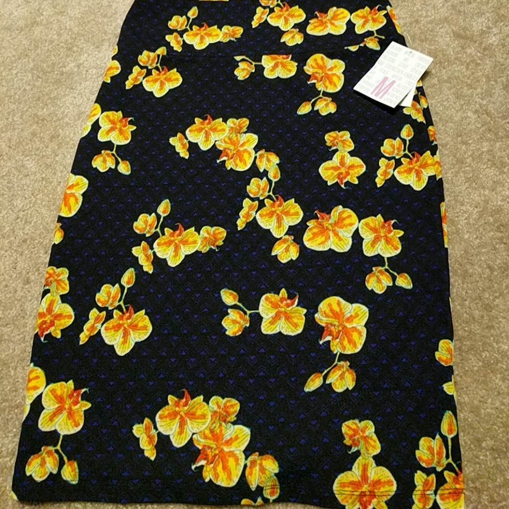 Lularoe Cassie